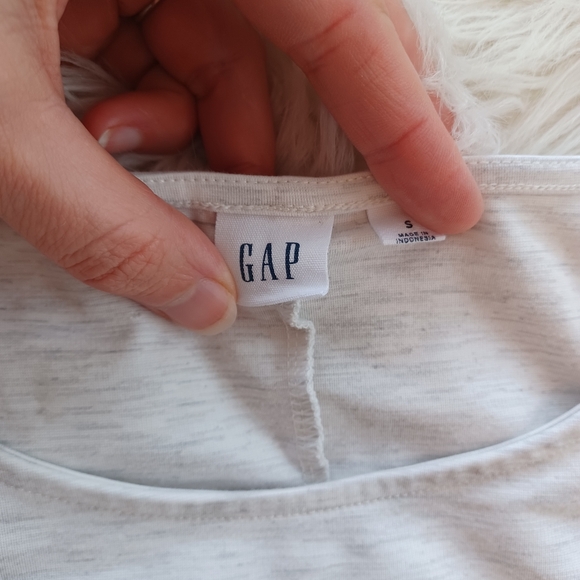 {GAP} Flare Sleeve Dress - Picture 3 of 5